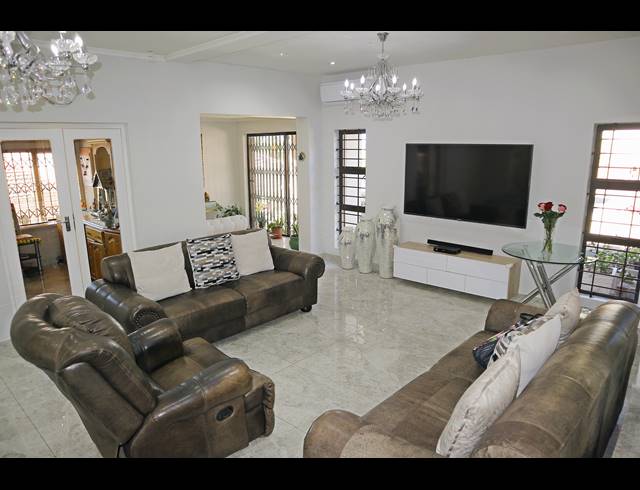 4 BEDROOM HOUSE FOR SALE IN MALVERN